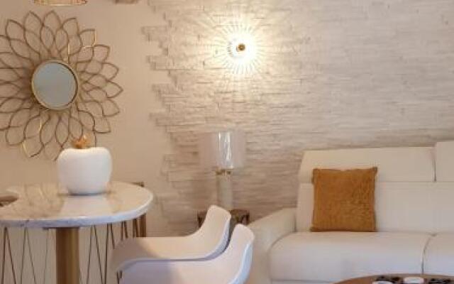 Studio villa château Currault
