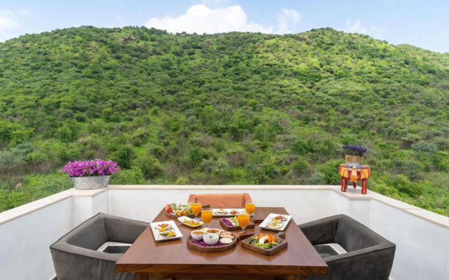 Traavista Aravali Mahal