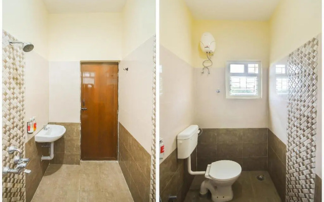 Rr Hotel by OYO Rooms