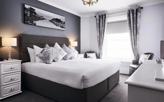 The Falcon Hotel