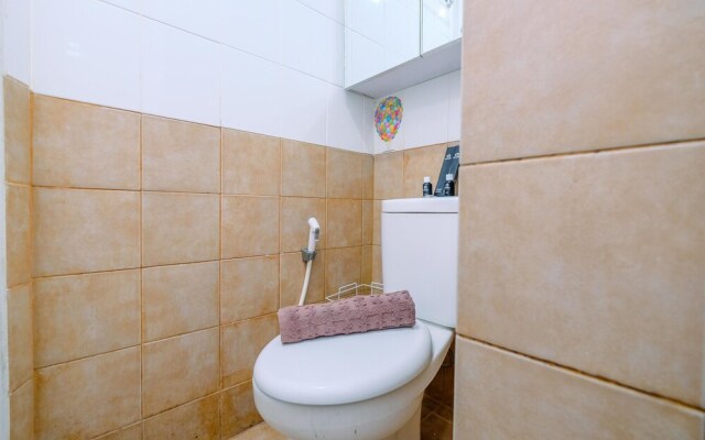 Comfort Designed 2Br At Green Pramuka City Apartment