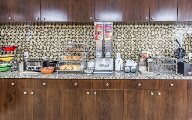 Econo Lodge Midtown