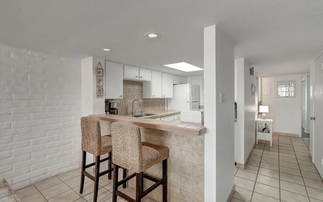 Sunny Beaches 3 Bedroom Condo by RedAwning