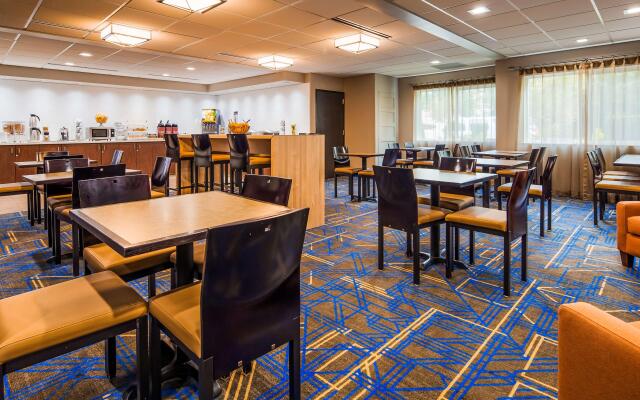 Best Western Plus Executive Hotel & Suites