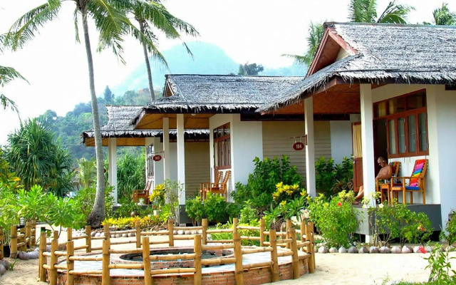 Koh Mook Charlie Beach Resort & Hotel