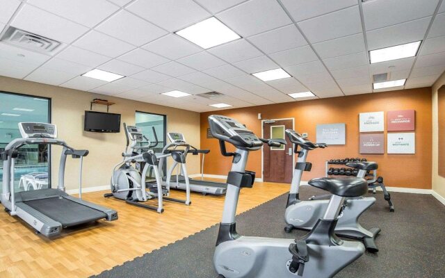 Comfort Suites Airport - University