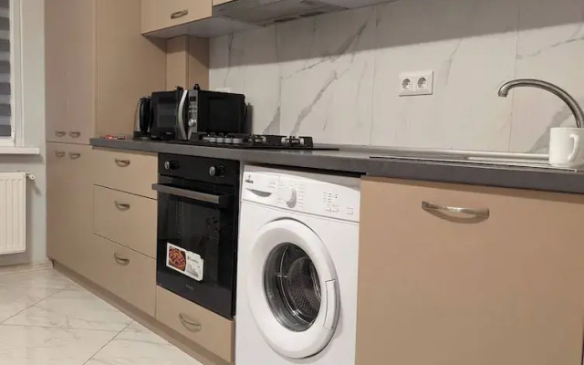 Charming Chișinău Apartment With Gas Heating & Hot Tub