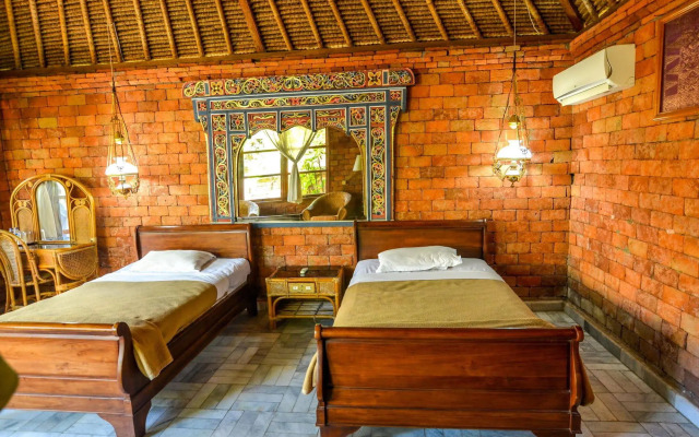 Ida Beach Village Candidasa