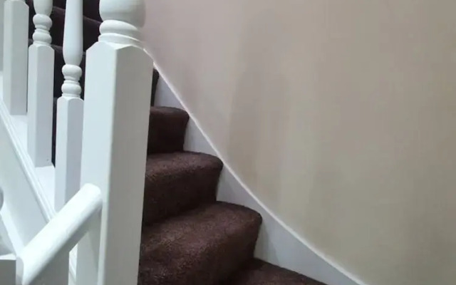 Lovely 5-bed House in Essex