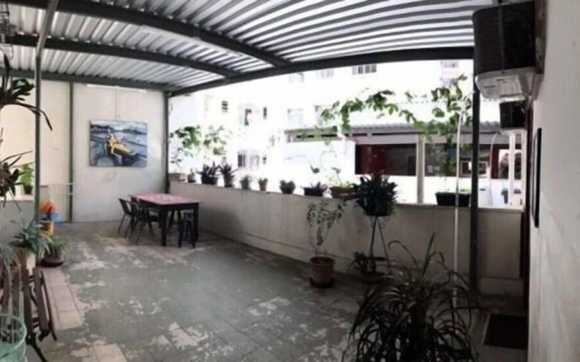 S. Castro 203 - GHS 38137