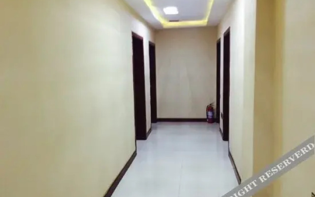 Yinxue Holiday Inn