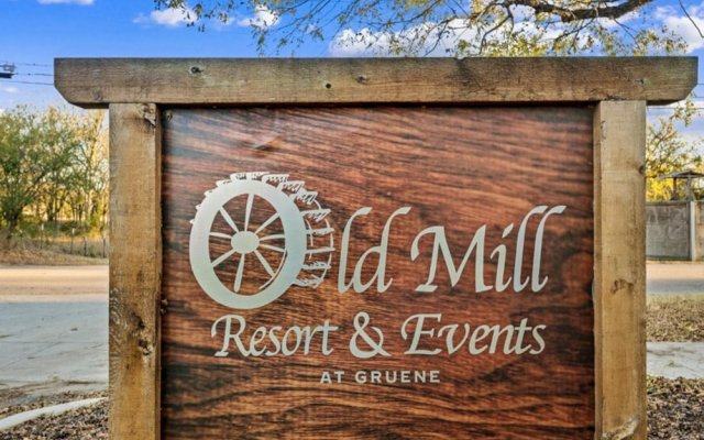 Old Mills Resort OM A6