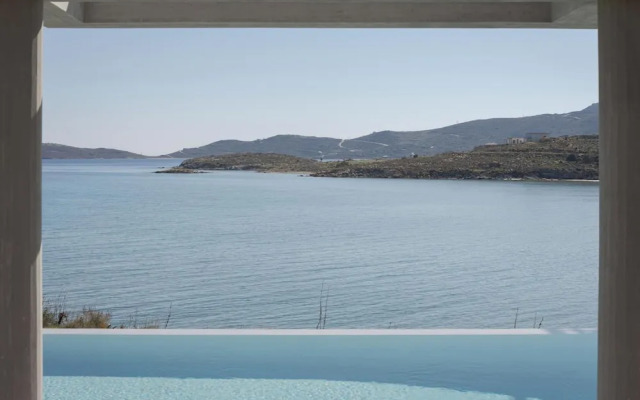 Luxurious Seafront Villa Karystos