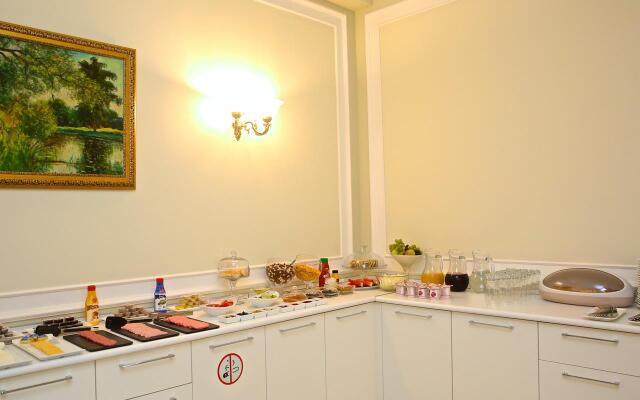 Miraj Hotel