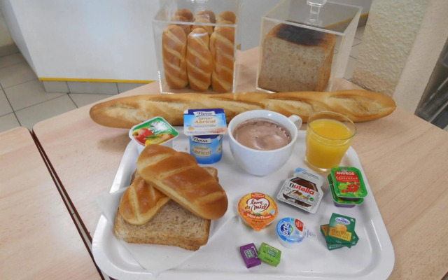 PREMIERE CLASSE BREST - Gouesnou Aéroport