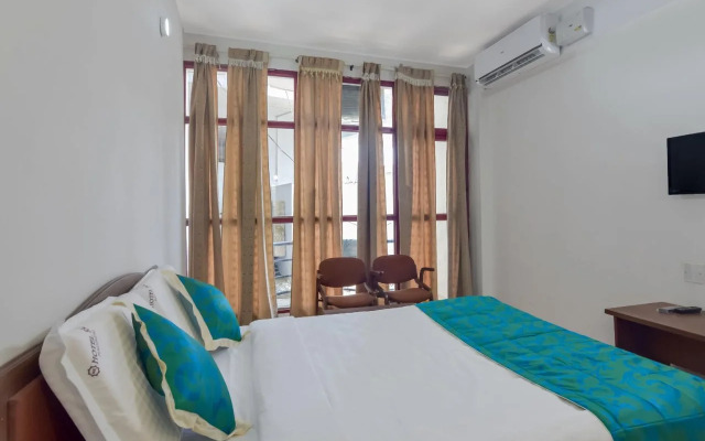 Hotel Raj