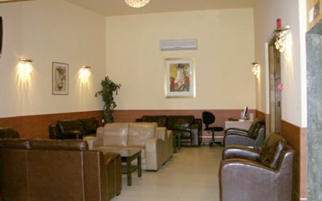 Aristoteles Hotel