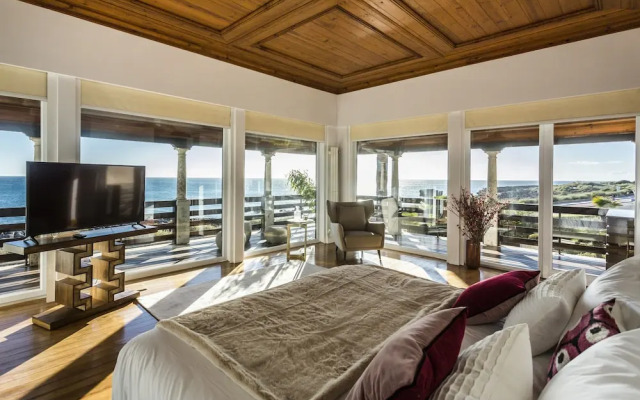 Seafront Manor by Cadenzalux