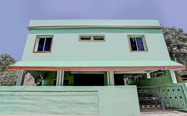 Hotel Santosh by OYO Rooms