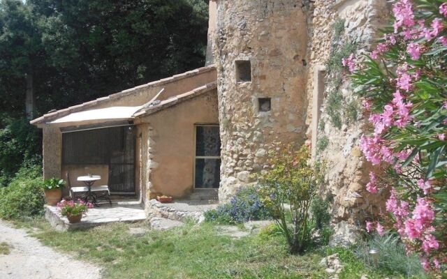 Domaine de Pierravon. Chambres d'hôtes