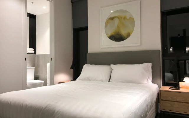 The Eminence Apartments by CLLIX – Guest Rooms – Carlton