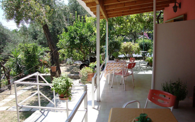 Ipsia Apartments