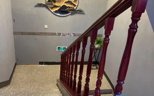 Yinhaiyang Hotel (Beijing Qinghe High-speed Railway Station Branch)