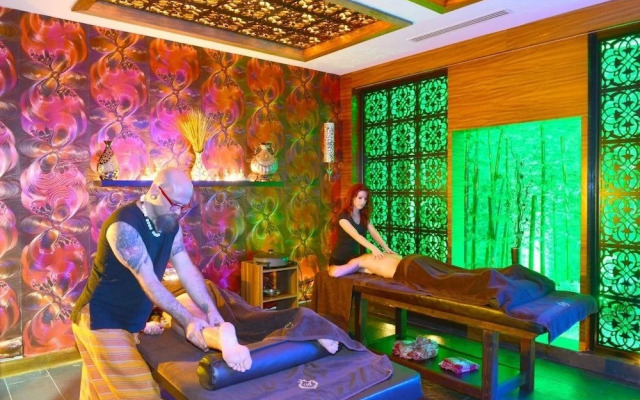 Azura Park Residence