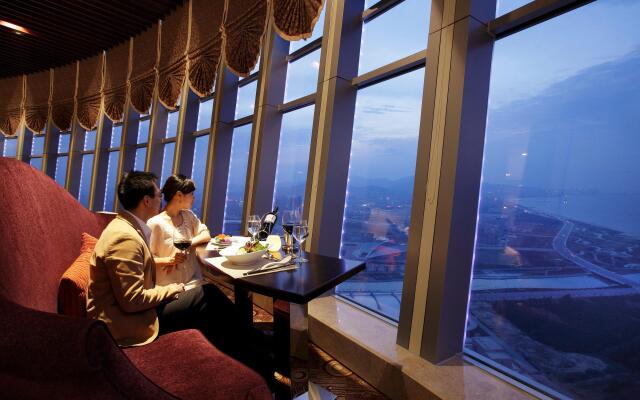 Crowne Plaza Yantai Seaview by IHG
