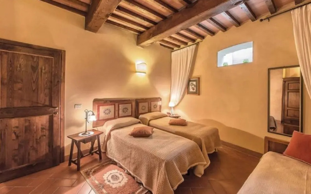 Apartment in Tuscany With Pool & Garden