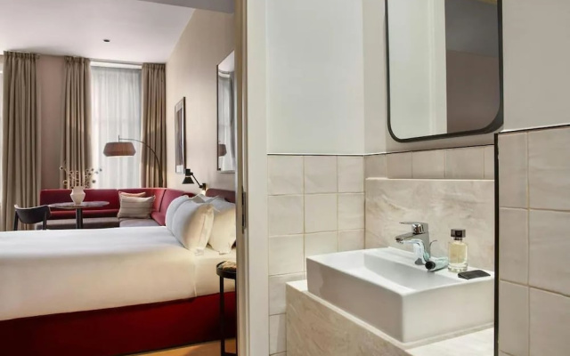 VCity Suites at Teachers