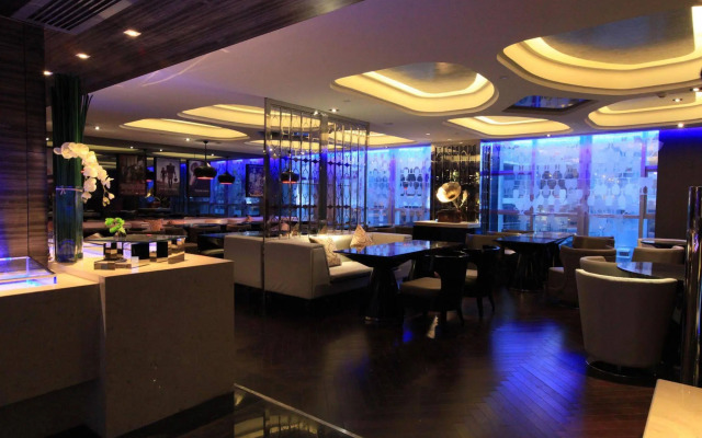 Modern Classic Hotel