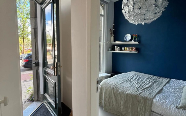 Lovely small apartment in 'De Pijp'