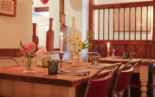 The Bell at Broadway