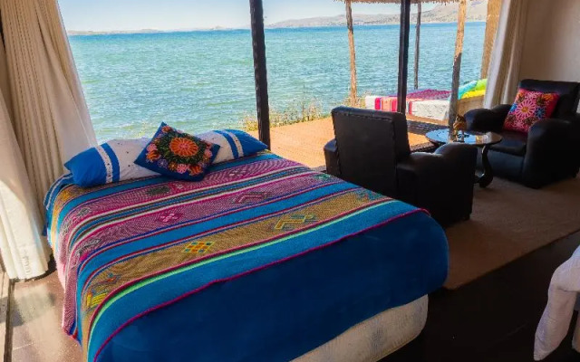 Uros Titicaca Lodge