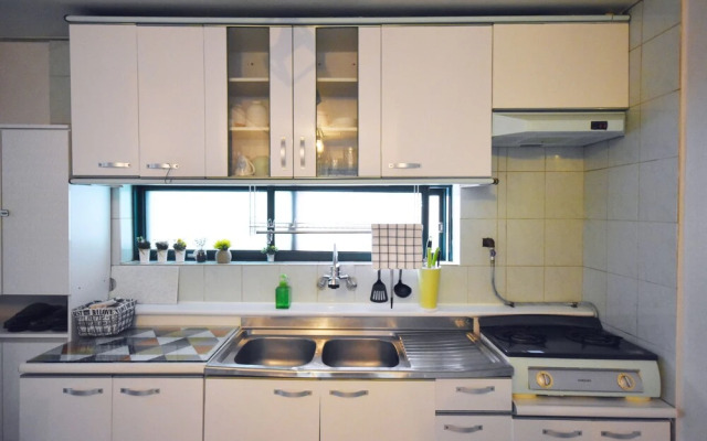 Elly Guest House 1