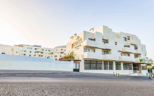 Santa Eulália Suite Hotel & SPA