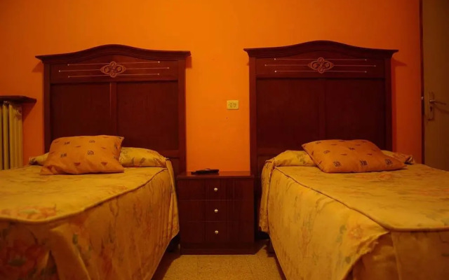 Hostal Sayola