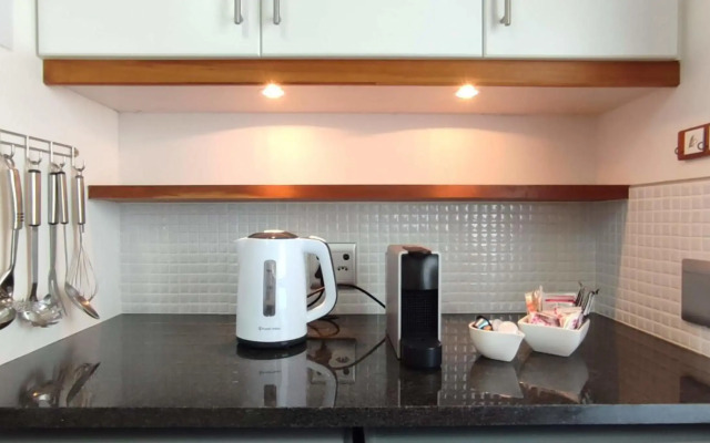 The Bella - 6 Sleeper - Sea Views Pool & Patio