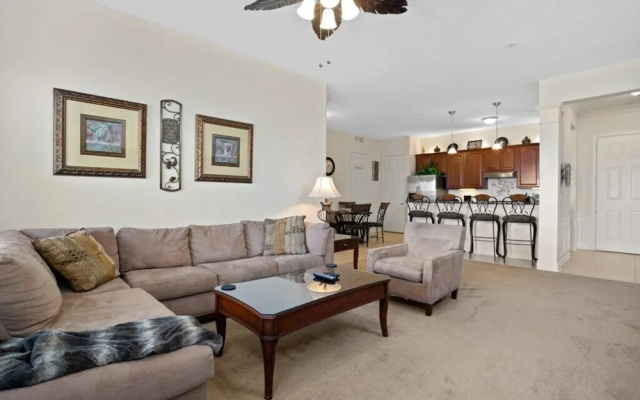Pool View Penthouse 3 Bedroom Condo