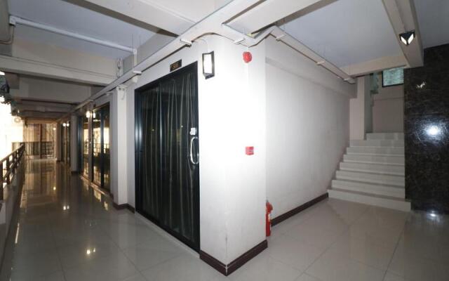 OYO 128 Kkinn South Pattaya Hotel