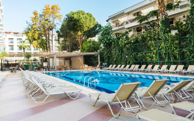 Emre Beach & Emre Hotel