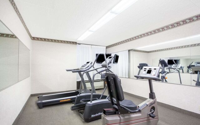 Best Western Plus Clarks Summit Scranton
