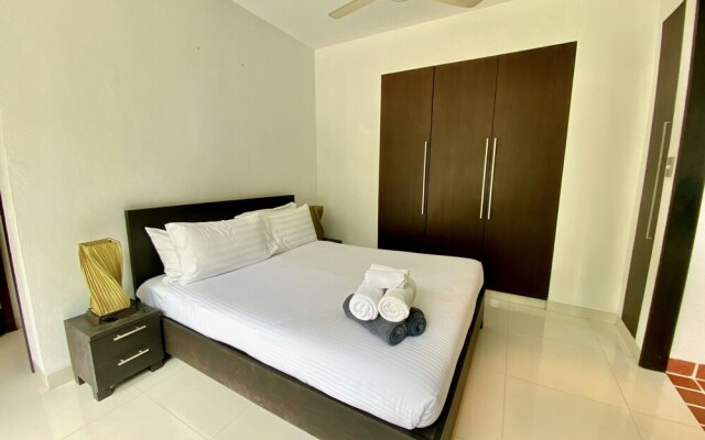 Kamala Hills 3 Bedroom Condo