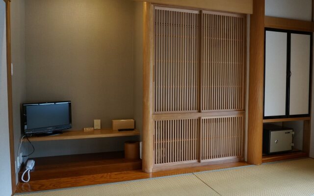 Shima Onsen Hinatamikan