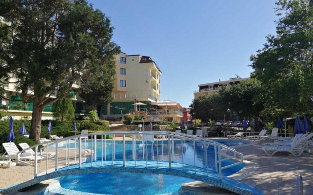 Hotel Silver - All Inclusive & Free Parking