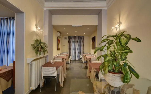 Hotel Universo