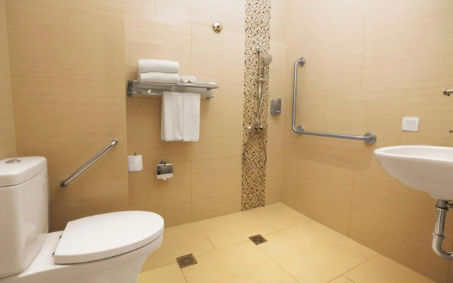 Holiday Inn Express Jakarta International Expo by IHG