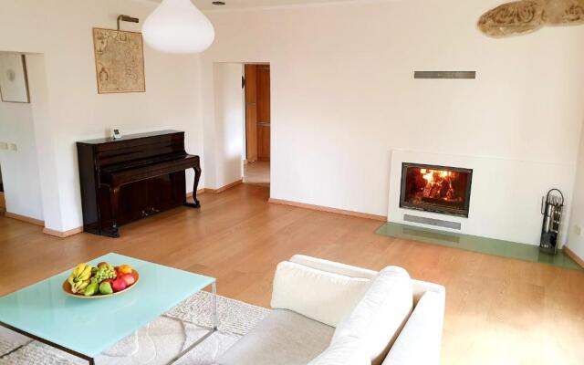 Exceptional Uzupis Bridge 3 Bedroom Apartment