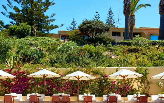 Vila Joya Home, Restaurant & Spa